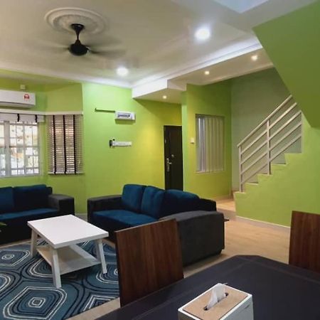 Homestay Dr. Z Κλάνγκ Εξωτερικό φωτογραφία