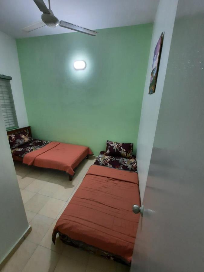 Homestay Dr. Z Κλάνγκ Εξωτερικό φωτογραφία